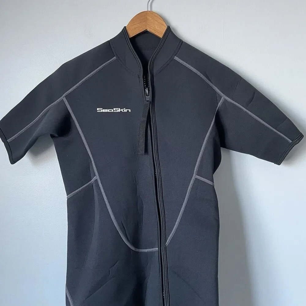 Seaskin 3mm Shorty Wetsuit Black Surfing Swimming Atheltic Unisex Size Medium